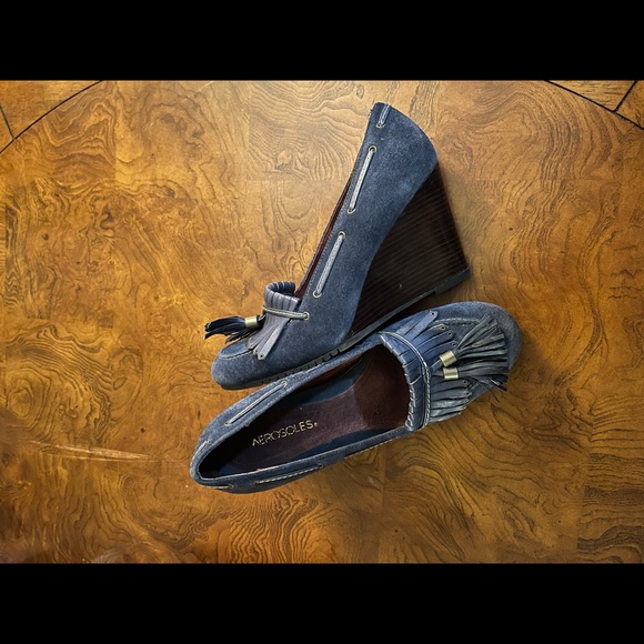 Aerosoles Suede Tassel Wedge - Picture 4 of 7